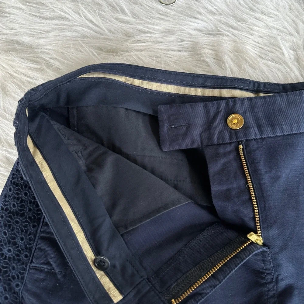 Tory Burch Shorts Navy Blue Eyelet Lace Trim Chino Gold Logo Button Size 8